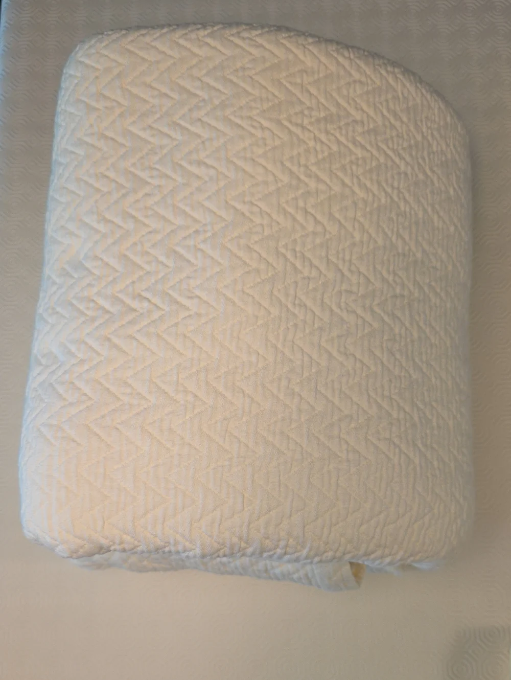 Peacock Alley White Quilted Coverlet Matlasse King 101x96